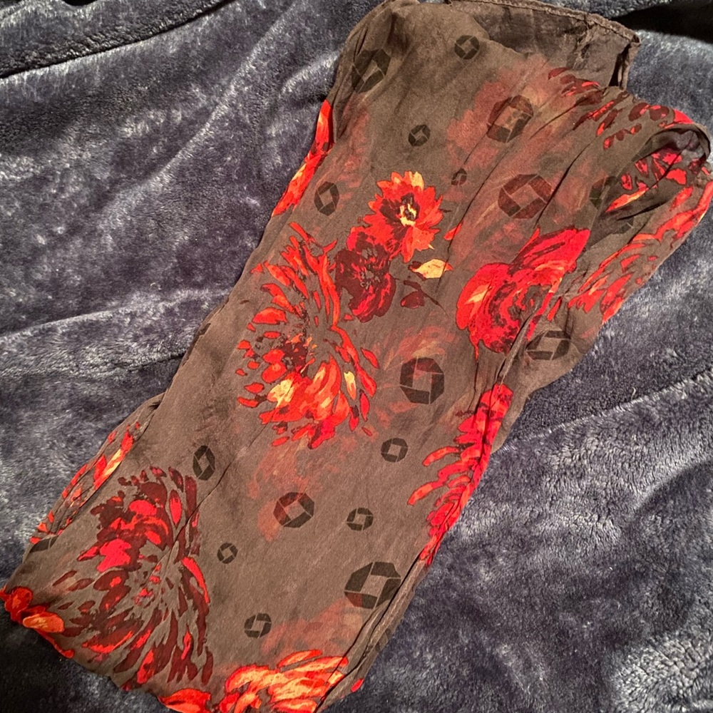 Chase scarf